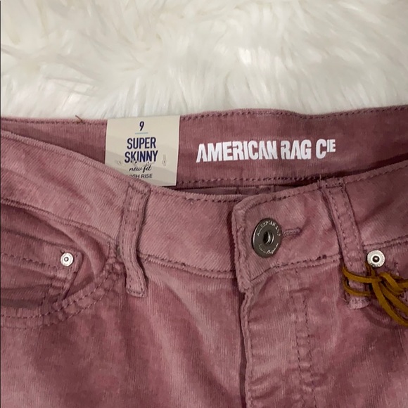 American Rag
Juniors' High-Rise Corduroy Skinny - Picture 2 of 9